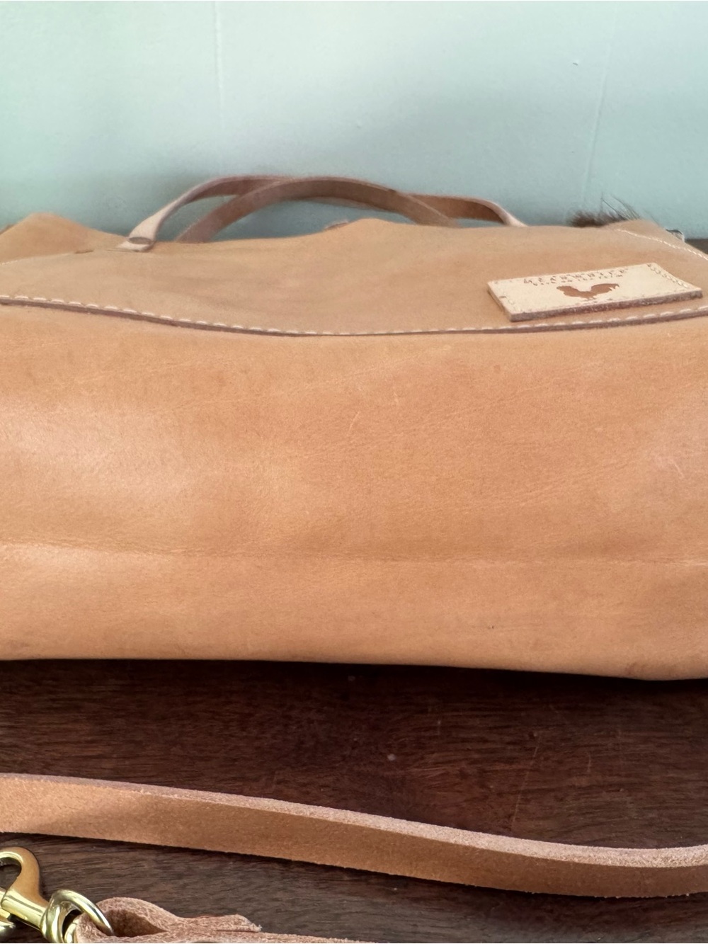 Meanwhile Back On The Farm Virginia Leather Small Tote - Picture 9 of 12